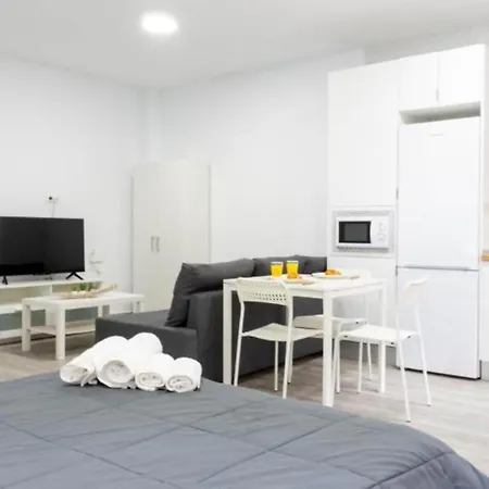 Apartment Apartamento La Paloma A Apartamento En Malaga Malaga